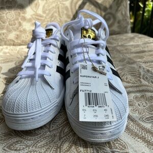 NWT Adidas Originals Superstars Black&White Womens US 7